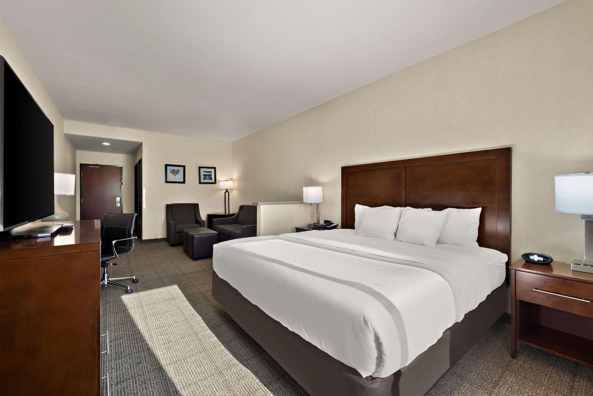 Comfort Inn & Suites Airport Convention Center Reno Exterior foto